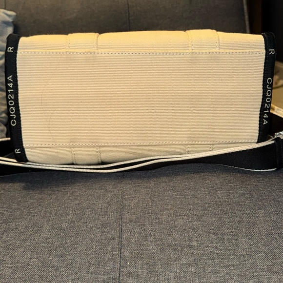Marc Jacobs Cream and Black Canvas Tote - Picture 3 of 7